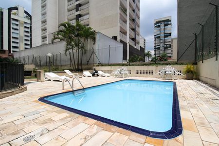 Apartamento à venda com 110m², 3 quartos e 2 vagasÁrea comum - Piscina