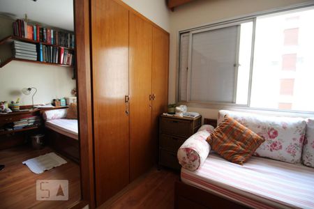 Apartamento à venda com 110m², 3 quartos e 2 vagasQuarto 1