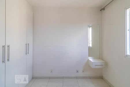 Quarto 2 de apartamento para alugar com 2 quartos, 51m² em Vila São João, Barueri