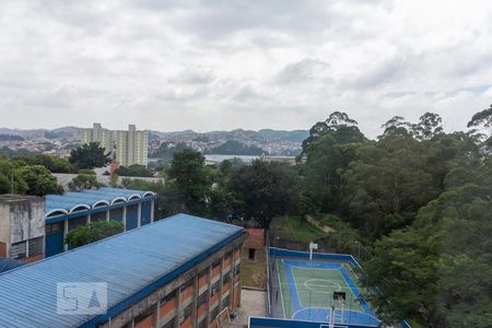 Apartamento à venda com 82m², 3 quartos e 2 vagas Apartamento à venda com 82m², 3 quartos e 2 vagasQuarto 3 - vista