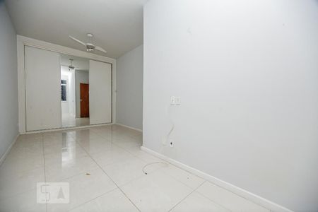 Quarto 1 de apartamento para alugar com 3 quartos, 65m² em Santa Rosa, Niterói