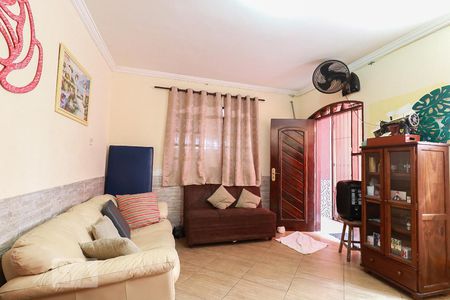 Sala de casa à venda com 2 quartos, 163m² em Santo Antônio, Osasco