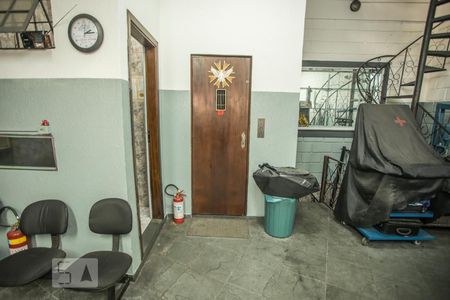 Apartamento à venda com 600m², 3 quartos e 1 vaga Apartamento à venda com 600m², 3 quartos e 1 vagaGaragem 2 - Piso inferior - Elevador