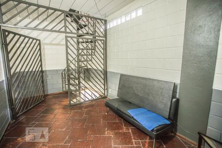 Apartamento à venda com 600m², 3 quartos e 1 vaga Apartamento à venda com 600m², 3 quartos e 1 vagaHall - Piso inferior