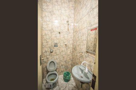 Apartamento à venda com 600m², 3 quartos e 1 vaga Apartamento à venda com 600m², 3 quartos e 1 vagaGaragem 2 - Piso inferior - Banheiro 4