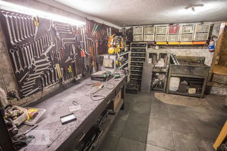 Apartamento à venda com 600m², 3 quartos e 1 vaga Apartamento à venda com 600m², 3 quartos e 1 vagaGaragem 2 - Piso inferior - Porão