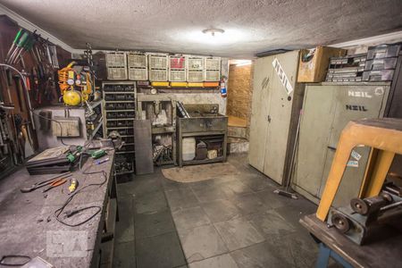 Apartamento à venda com 600m², 3 quartos e 1 vaga Apartamento à venda com 600m², 3 quartos e 1 vagaGaragem 2 - Piso inferior - Porão