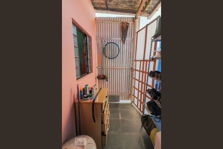 Casa à venda com 140m², 5 quartos e 5 vagasCasa 1 Lavanderia