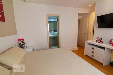 Apartamento à venda com 170m², 3 quartos e 3 vagasSuíte