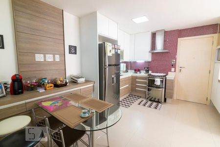 Apartamento à venda com 170m², 3 quartos e 3 vagasCozinha