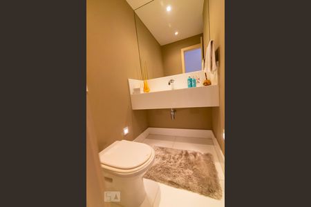 Apartamento à venda com 170m², 3 quartos e 3 vagasLavabo