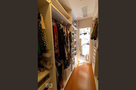 Apartamento à venda com 170m², 3 quartos e 3 vagasCloset da suíte