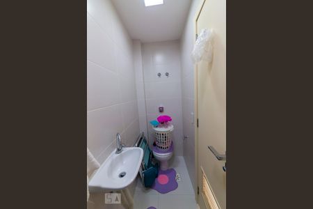 Apartamento à venda com 170m², 3 quartos e 3 vagasBanheiro de Serviço