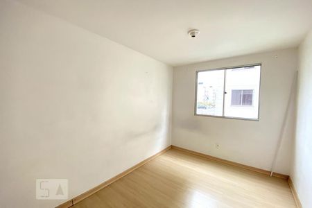 Dormitório de apartamento para alugar com 2 quartos, 45m² em Santos Dumont, São Leopoldo