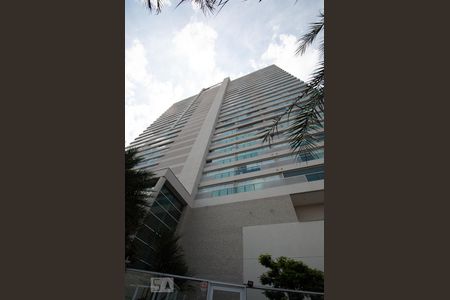 Apartamento para alugar com 44m², 1 quarto e 1 vaga Apartamento para alugar com 44m², 1 quarto e 1 vagaFachada