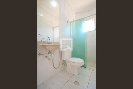 Casa de condomínio para alugar com 150m², 3 quartos e 4 vagasBanheiro da Suíte