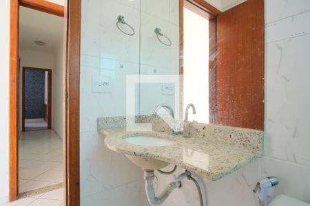 Casa de condomínio para alugar com 150m², 3 quartos e 4 vagasBanheiro da Suíte