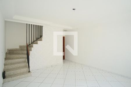 Casa de condomínio para alugar com 150m², 3 quartos e 4 vagasSala