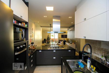 Apartamento à venda com 148m², 3 quartos e 1 vaga Apartamento à venda com 148m², 3 quartos e 1 vagaCozinha - Armários