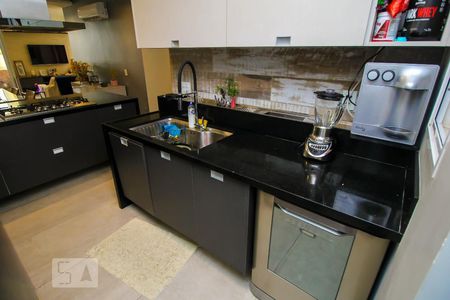 Apartamento à venda com 148m², 3 quartos e 1 vaga Apartamento à venda com 148m², 3 quartos e 1 vagaCozinha - Armários