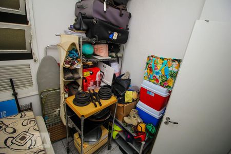 Apartamento à venda com 148m², 3 quartos e 1 vaga Apartamento à venda com 148m², 3 quartos e 1 vagaQuarto de Serviço