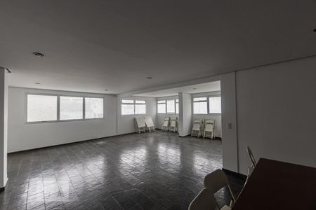 Apartamento à venda com 62m², 2 quartos e 1 vaga Apartamento à venda com 62m², 2 quartos e 1 vagaÁrea comum - Salão de festas