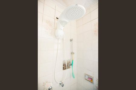 Casa à venda com 200m², 3 quartos e 2 vagasBanheiro