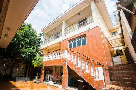 Casa à venda com 200m², 3 quartos e 2 vagasFachada