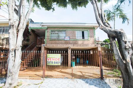 Casa à venda com 200m², 3 quartos e 2 vagasFachada