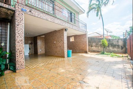 Casa à venda com 200m², 3 quartos e 2 vagasÁrea externa