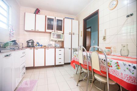 Casa à venda com 200m², 3 quartos e 2 vagasCozinha