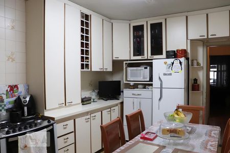 Casa à venda com 126m², 2 quartos e 2 vagasCozinha