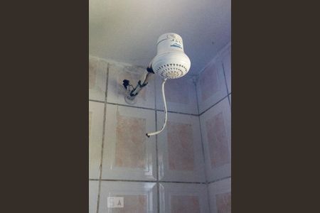 Casa para alugar com 45m², 1 quarto e sem vagaChuveiro