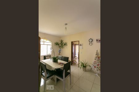 Sala de casa para alugar com 4 quartos, 360m² em Pirajá, Belo Horizonte