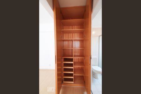 Corredor de apartamento para alugar com 1 quarto, 45m² em Vila Pompeia, São Paulo