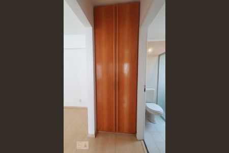 Corredor de apartamento para alugar com 1 quarto, 45m² em Vila Pompeia, São Paulo