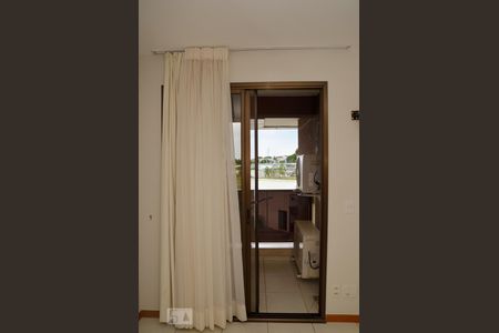 Varanda de apartamento para alugar com 2 quartos, 60m² em Asa Norte, Brasília