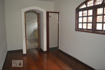 Sala de casa para alugar com 2 quartos, 75m² em Vila Nova Mazzei, São Paulo