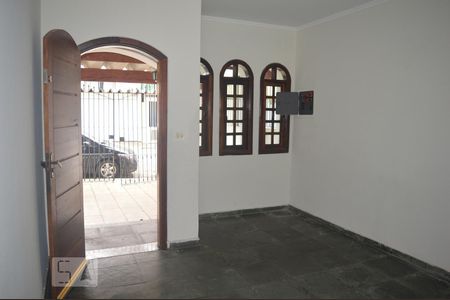 Sala de casa para alugar com 2 quartos, 75m² em Vila Nova Mazzei, São Paulo