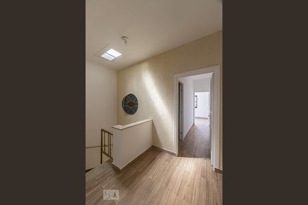 Hall escada de casa para alugar com 3 quartos, 112m² em Alto da Mooca, São Paulo