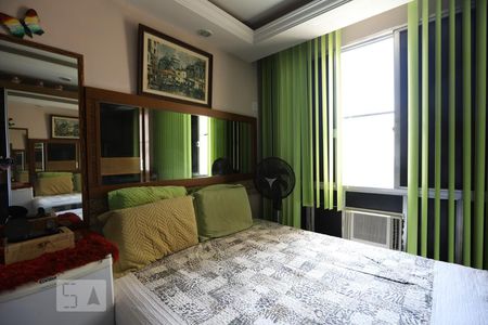 Quarto  de apartamento à venda com 3 quartos, 108m² em Grajaú, Rio de Janeiro