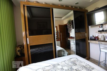 Quarto  de apartamento à venda com 3 quartos, 108m² em Grajaú, Rio de Janeiro