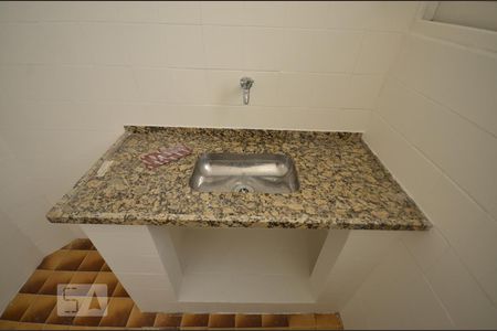 Cozinha de kitnet/studio à venda com 1 quarto, 33m² em Laranjeiras, Rio de Janeiro