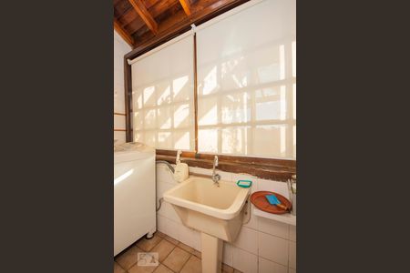 Apartamento à venda com 147m², 2 quartos e 2 vagas Apartamento à venda com 147m², 2 quartos e 2 vagasLavanderia