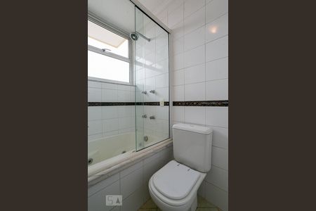 Banheiro da Suíte Master de apartamento à venda com 3 quartos, 202m² em Vila Pereira Barreto, São Paulo