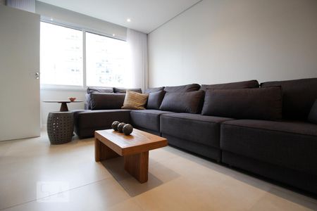 Sala de apartamento à venda com 3 quartos, 100m² em Vila Nova Conceição, São Paulo