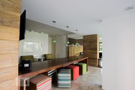 Apartamento à venda com 70m², 2 quartos e 1 vaga Apartamento à venda com 70m², 2 quartos e 1 vagaÁrea comum Max Café