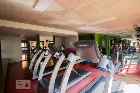 Apartamento à venda com 70m², 2 quartos e 1 vaga Apartamento à venda com 70m², 2 quartos e 1 vagaÁrea comum academia