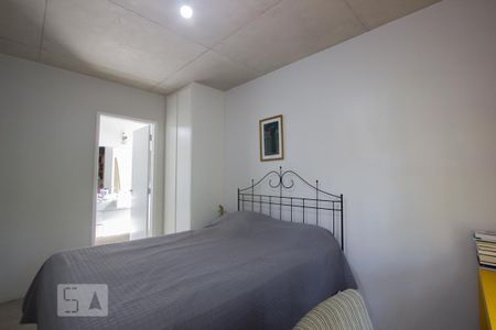 Apartamento à venda com 70m², 2 quartos e 1 vaga Apartamento à venda com 70m², 2 quartos e 1 vagaSuíte
