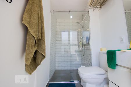 Apartamento à venda com 70m², 2 quartos e 1 vaga Apartamento à venda com 70m², 2 quartos e 1 vagaBanheiro Suíte